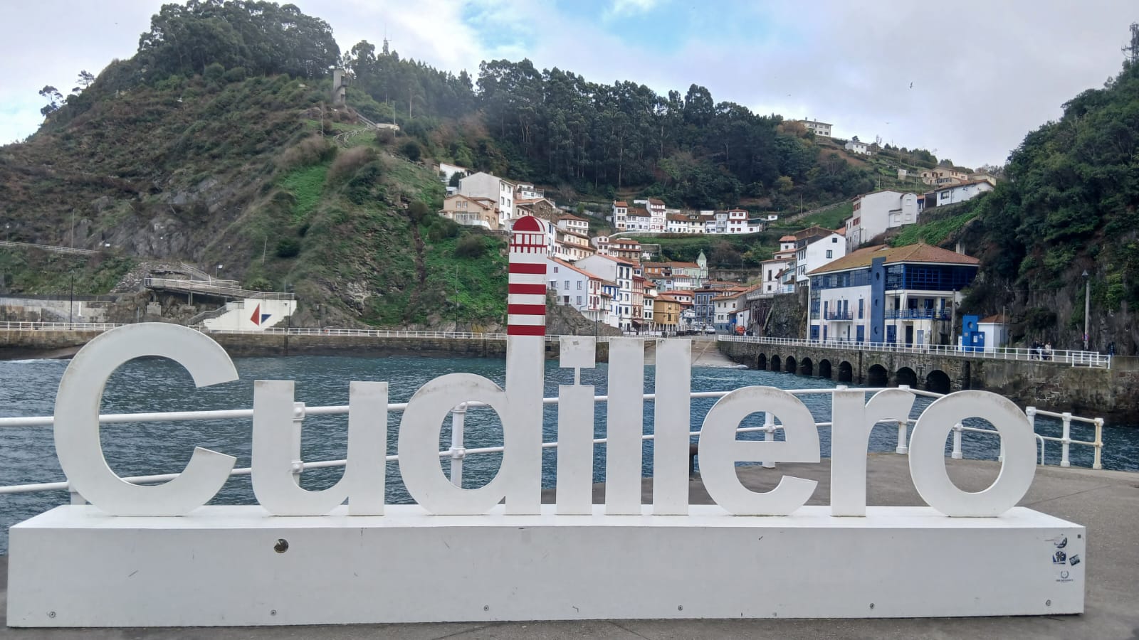 Refuerzo de la red de cámaras en Cudillero con nuevos equipos y mejoras técnicas